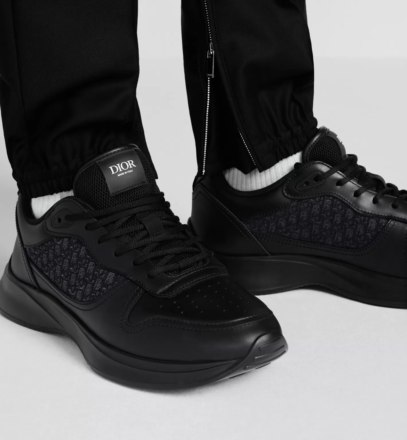 DIOR B25 Runner Sneaker Fashion