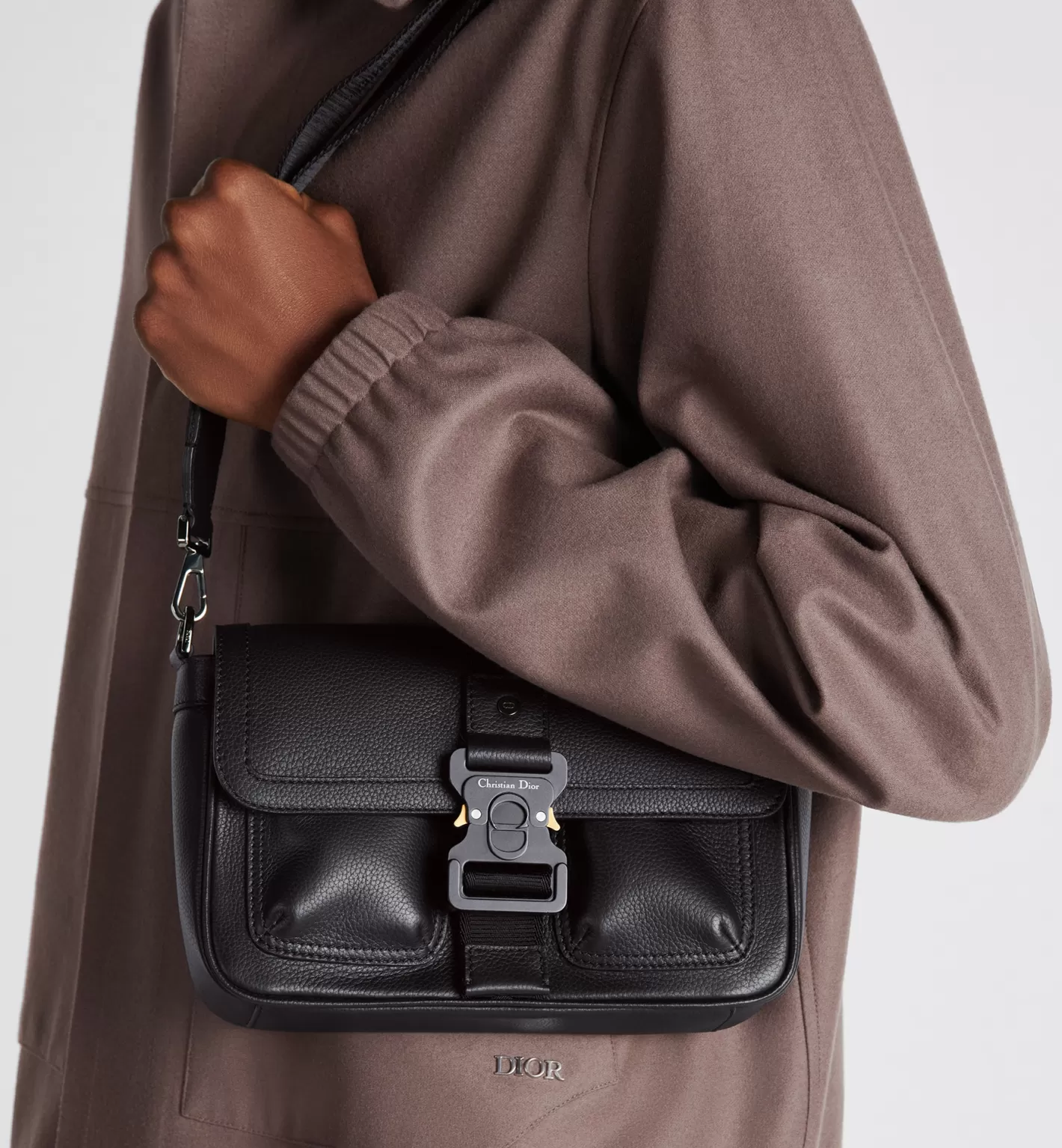 DIOR Hit The Road Bag With Strap Clearance