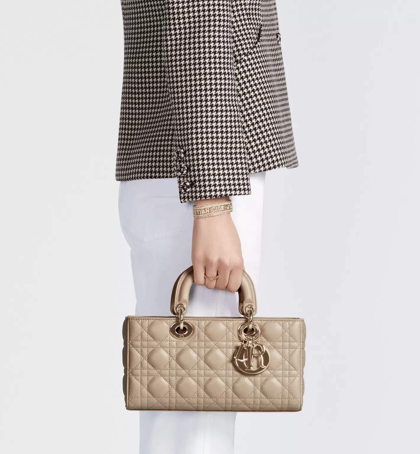 DIOR Medium Lady D-Joy Bag Outlet